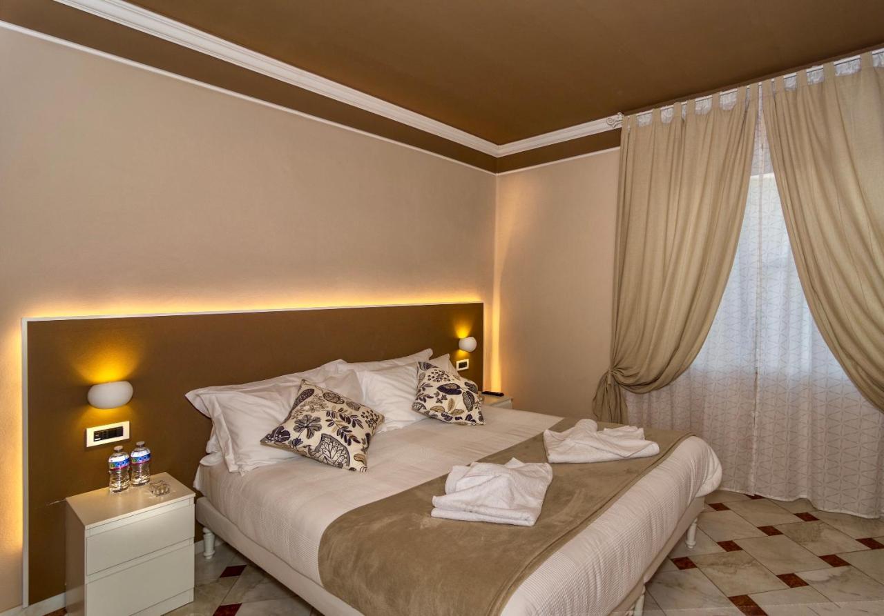 Villa Martina Classic & Luxury Room 比萨 客房 照片